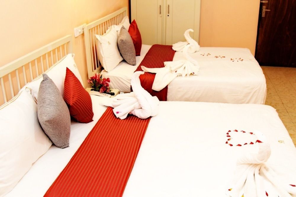 The Queensburry City Hotel Νουβάρα Ελίγια Εξωτερικό φωτογραφία